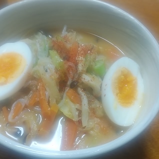 残り物の味噌汁で白滝味噌ラーメン